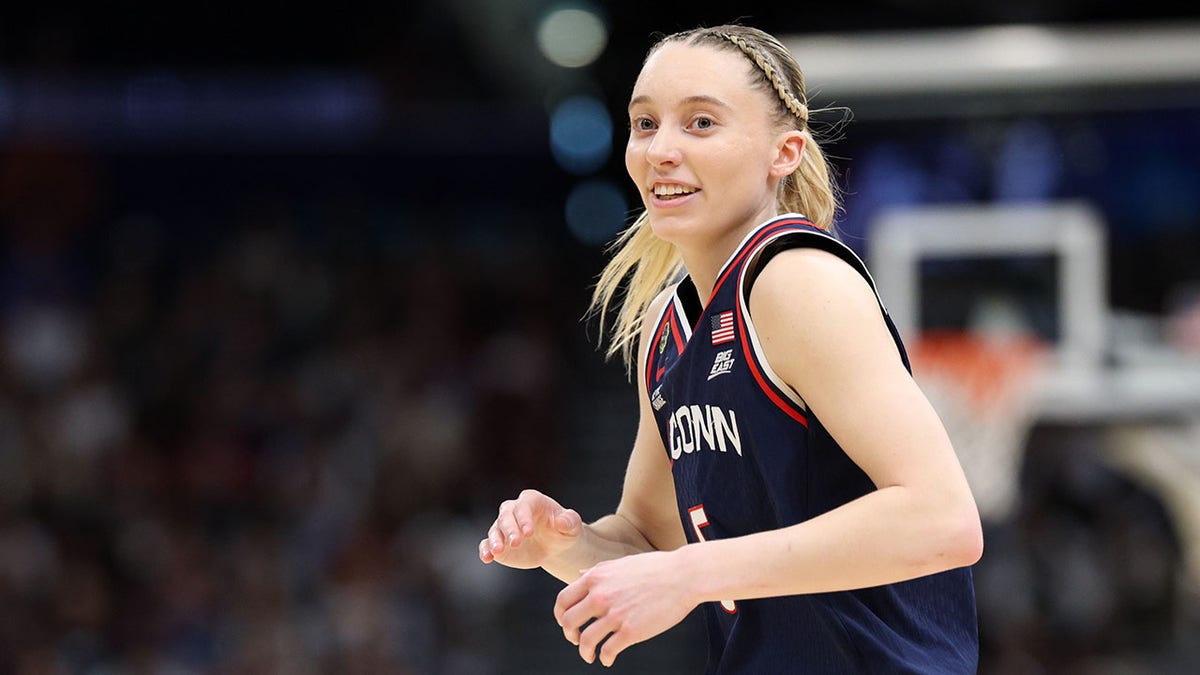 Paige Bueckers: Rising WNBA Star Redefining the Guard Position
